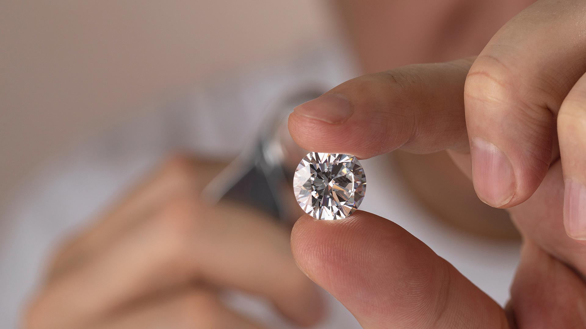 Loose Diamonds from Rock in A Box